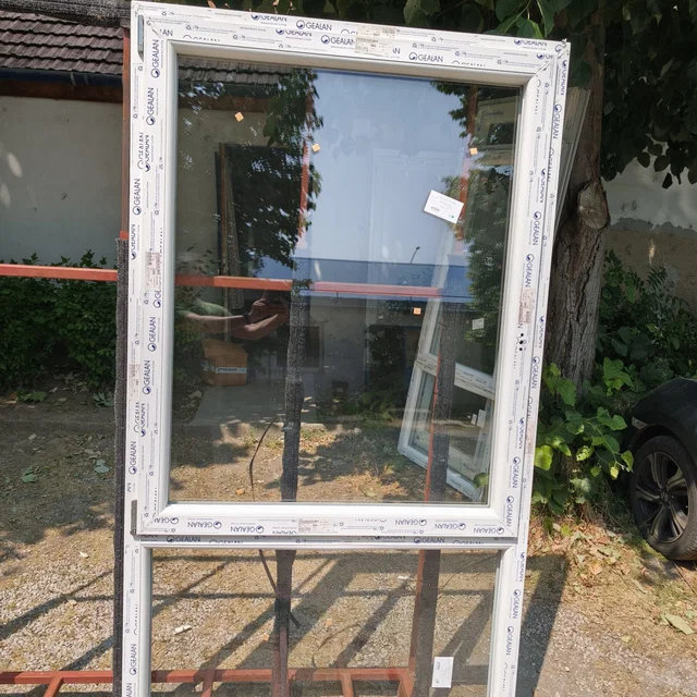 Gealan S8000 bukó-nyíló ablak