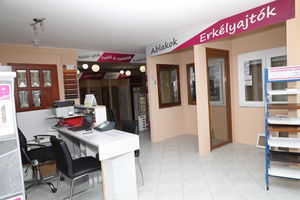 Jola Siófoki üzlet 01