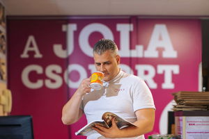 Jola Zalaegerszegi üzlet 08